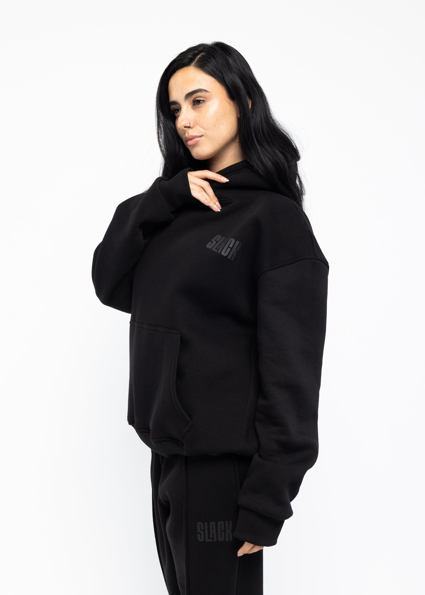 BASIC BLACK HOODIE