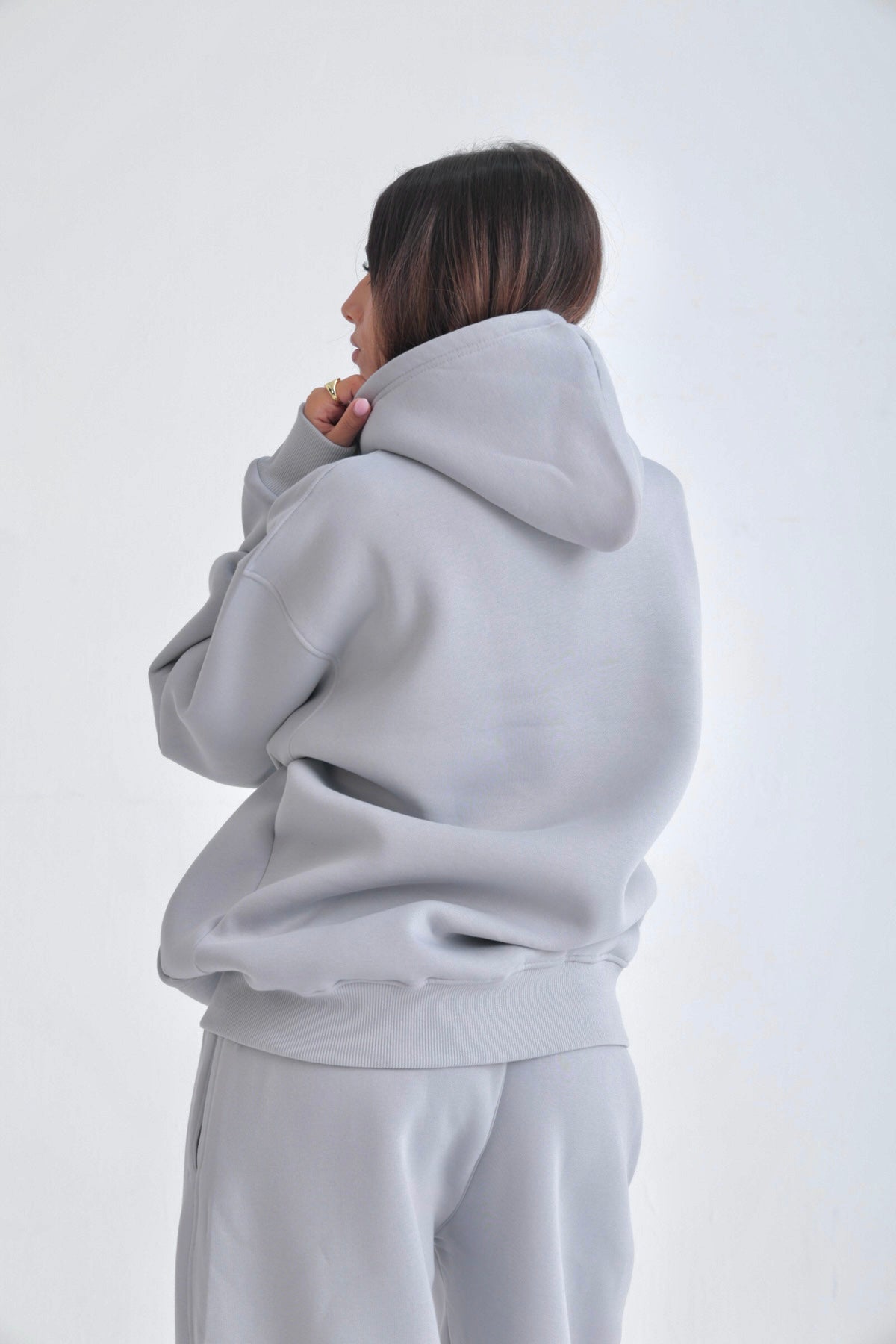BASIC GREY HOODIE