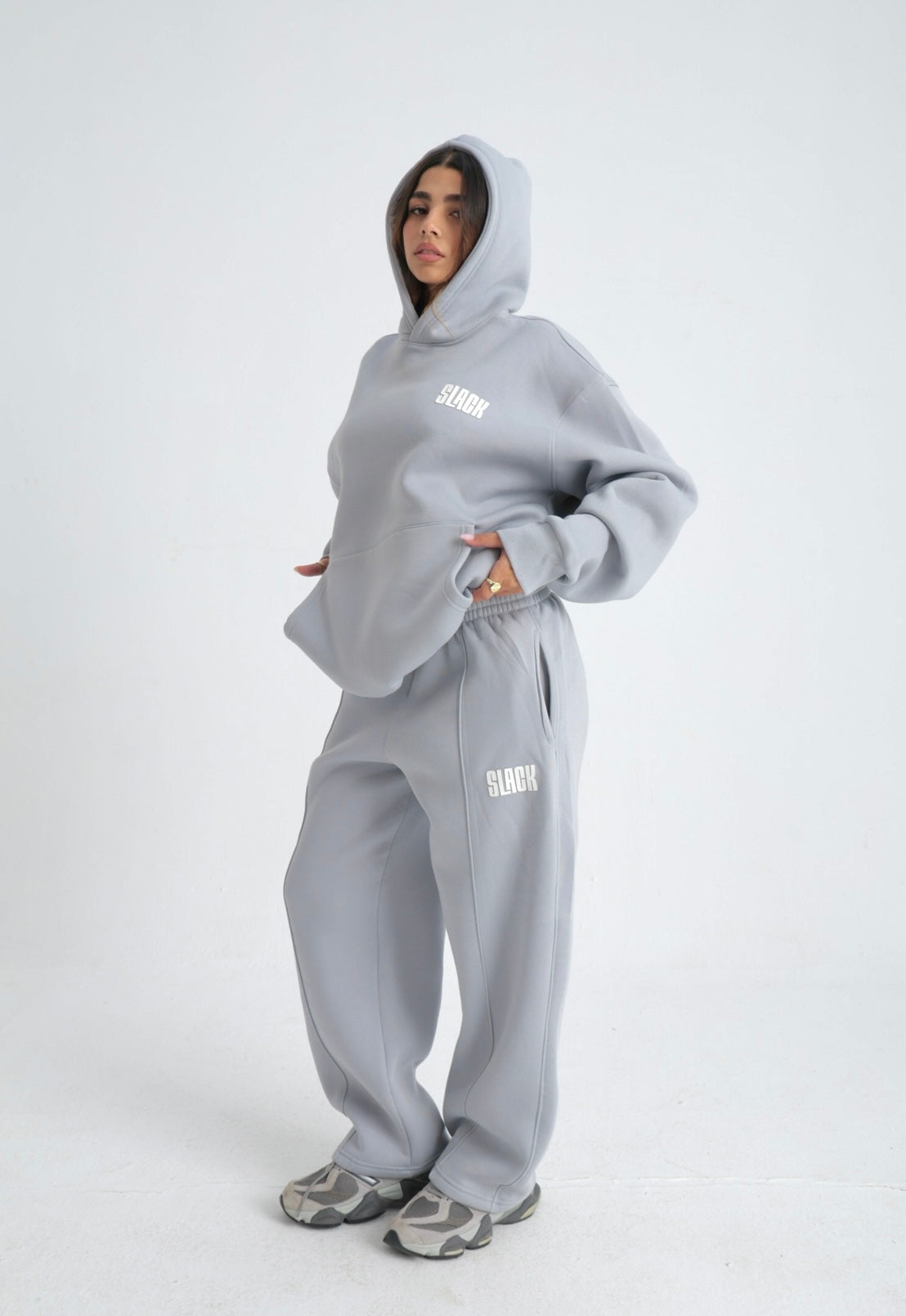 BASIC GREY HOODIE