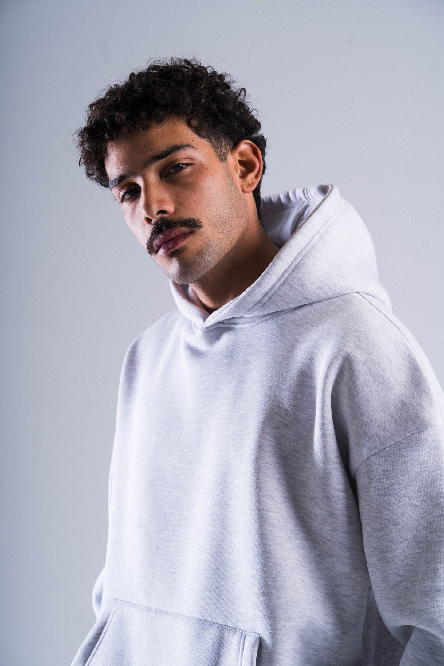 BASIC GREY HOODIE