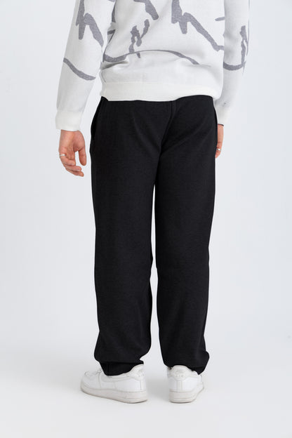 BASIC BLACK KNITTED PANTS